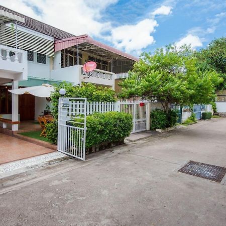White Beach House Hua Hin 20 Second To The Beach Exteriör bild